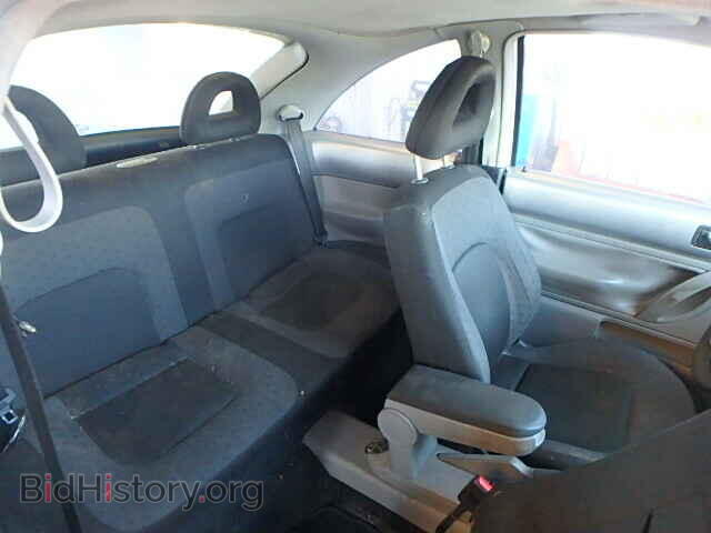 2000 VOLKSWAGEN BEETLE - VIN: 3VWCA21C9YM444692 - Фото 6