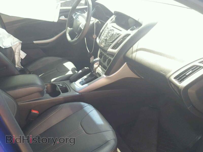 2014 Ford FOCUS (VIN 1FADP3F27EL368131) — фото 5 из 10