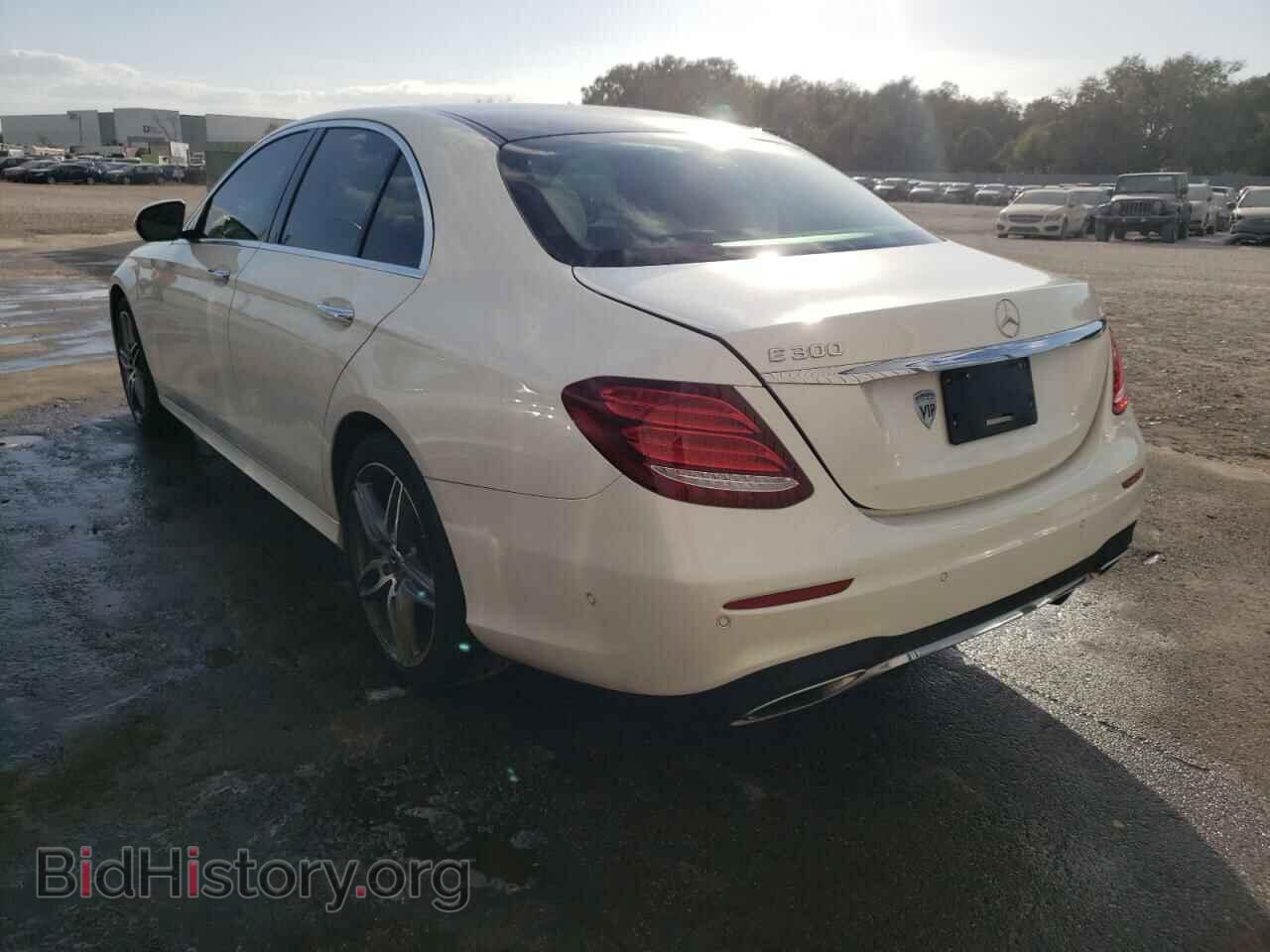 2018 MERCEDES-BENZ E-CLASS - VIN: WDDZF4JBXJA345177 - Фото 3