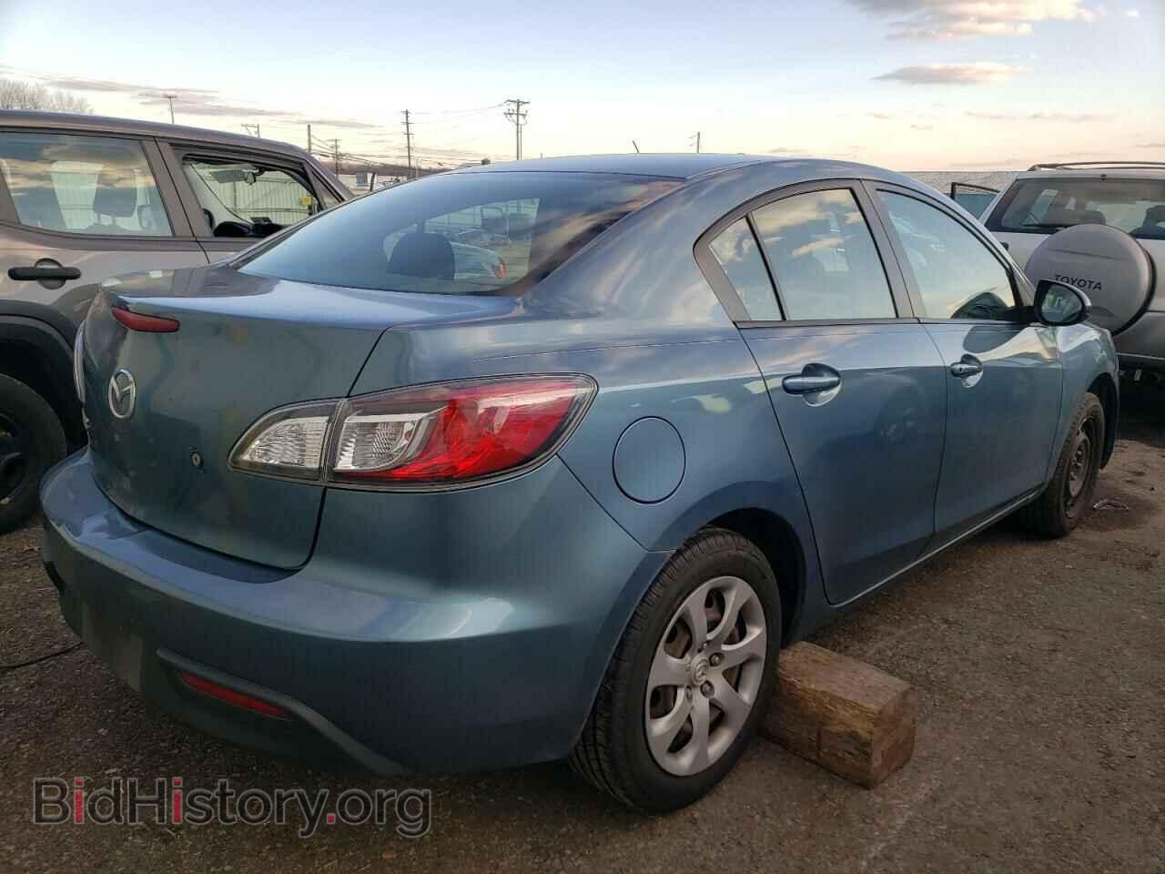 2011 MAZDA 3 - VIN: JM1BL1UF3B1469780 - Photo 4