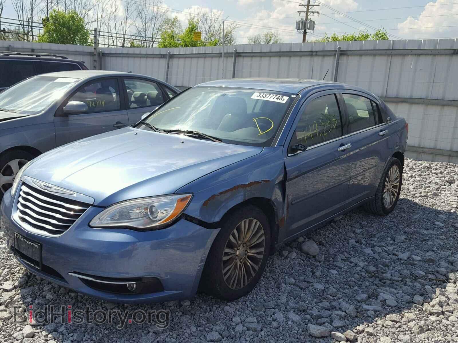 2011 CHRYSLER 200 - VIN: 1C3BC2FB9BN598202 - Фото 2