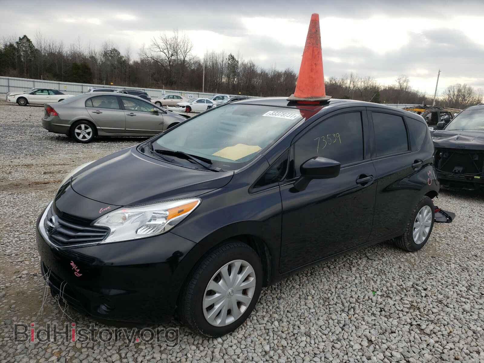 2015 NISSAN VERSA - VIN: 3N1CE2CP8FL355046 - Photo 2