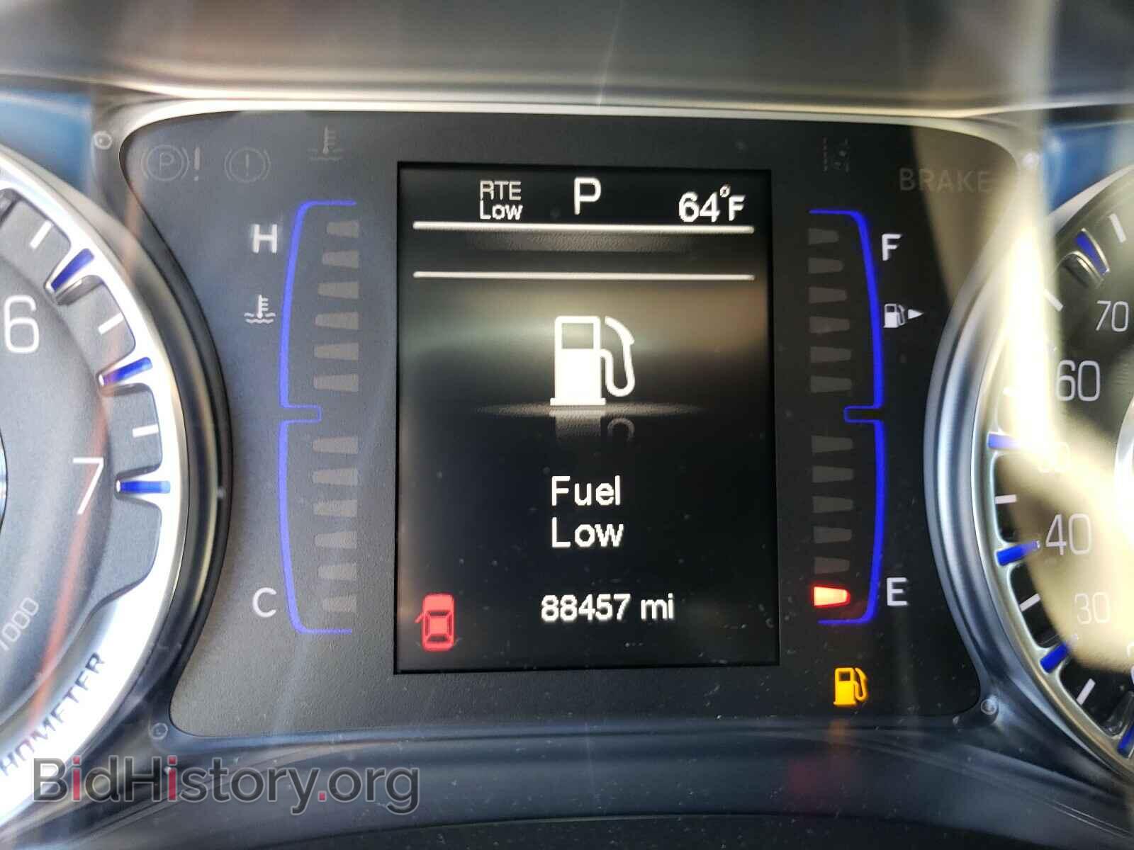 2015 CHRYSLER 200 - VIN: 1C3CCCAB3FN674844 - Photo 8