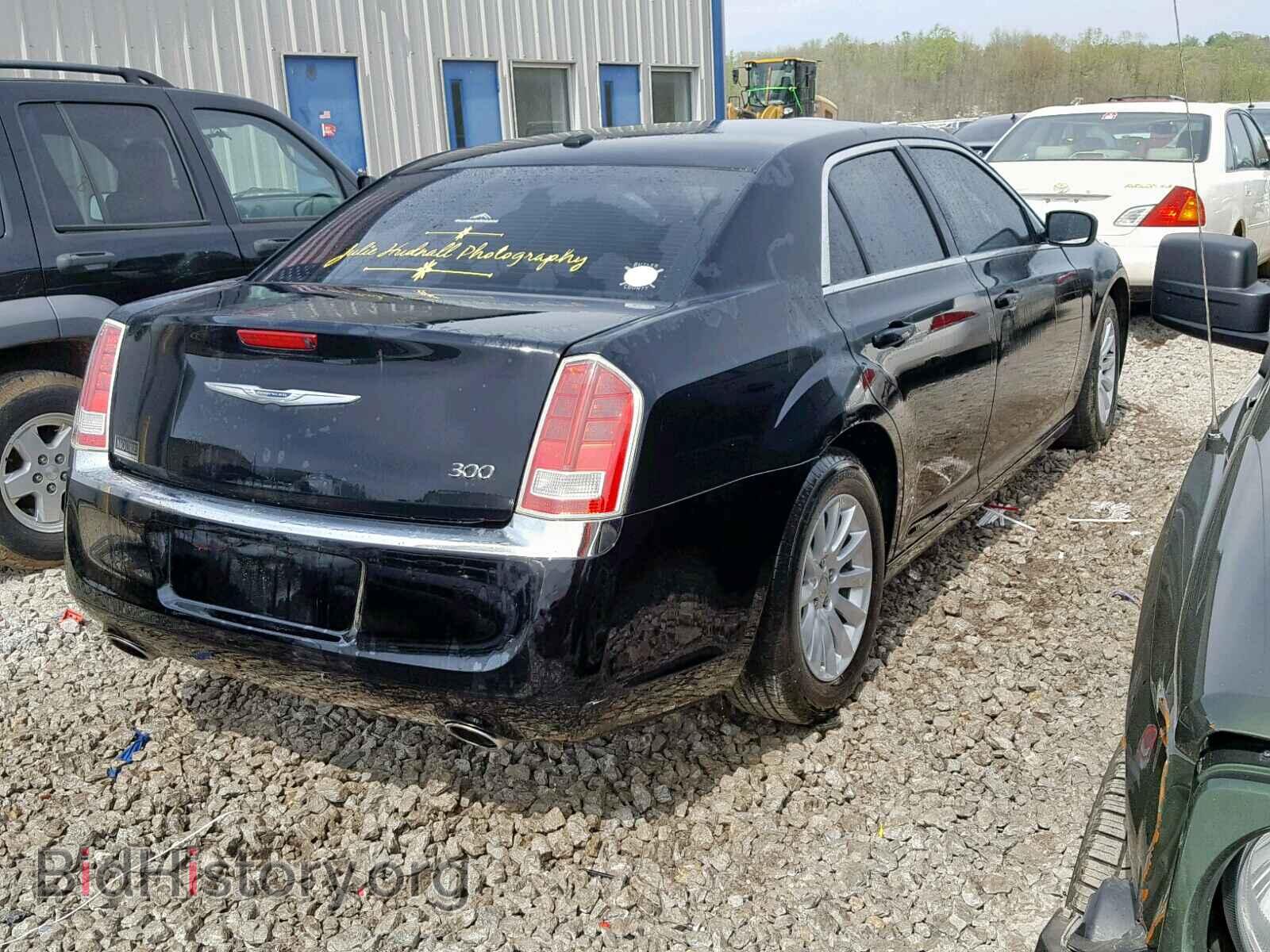 2013 CHRYSLER 300 - VIN: 2C3CCAAG4DH506877 - Photo 4