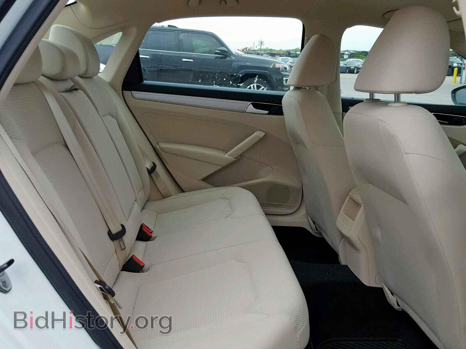 2017 VOLKSWAGEN PASSAT - VIN: 1VWAT7A36HC050924 - Фото 6