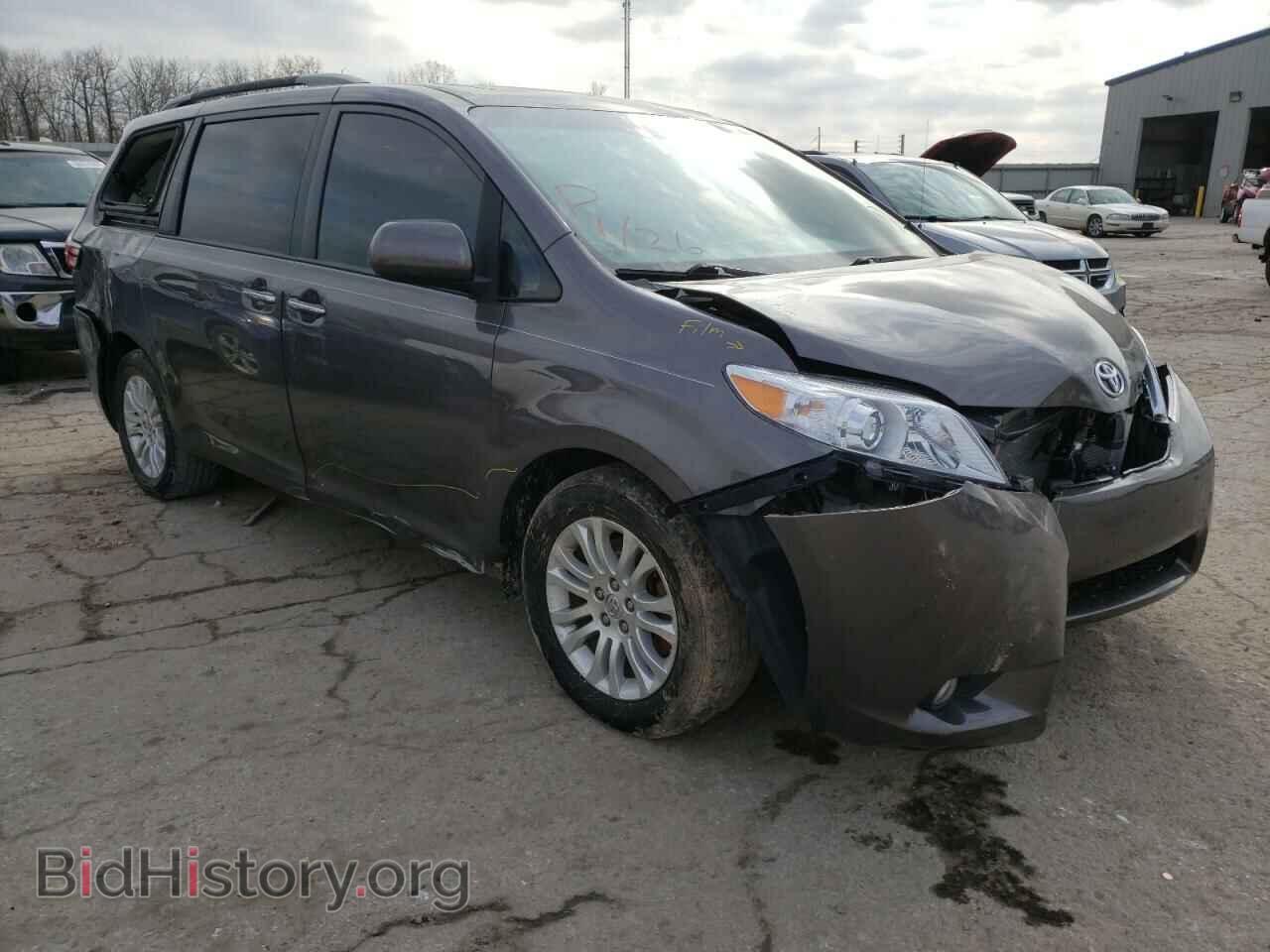 Photo 5TDYK3DC7FS575477 - TOYOTA SIENNA 2015
