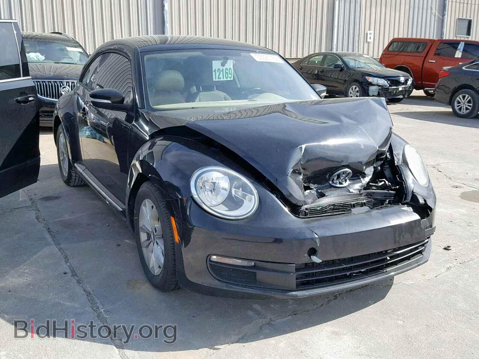 Photo 3VWJX7AT7DM664362 - VOLKSWAGEN BEETLE 2013