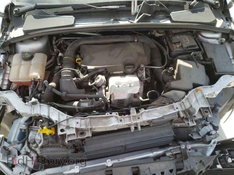 2016 Ford FOCUS (VIN 1FADP3FE8GL318108) — photo 7 of 10