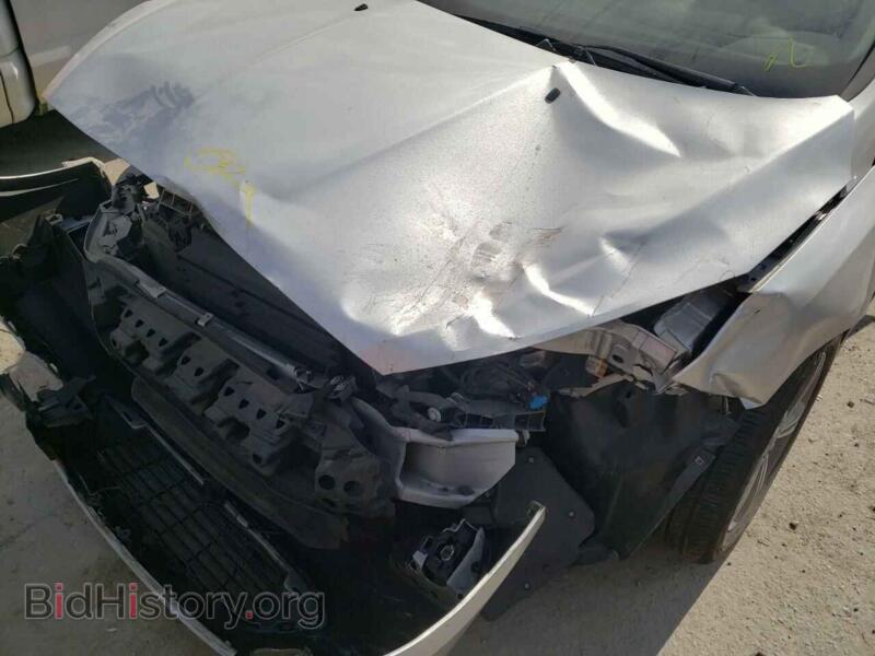 2016 Ford FOCUS (VIN 1FADP3FE8GL318108) — photo 9 of 10