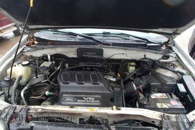 2002 FORD ESCAPE - VIN: 1FMYU04192KD64673 - Photo 8
