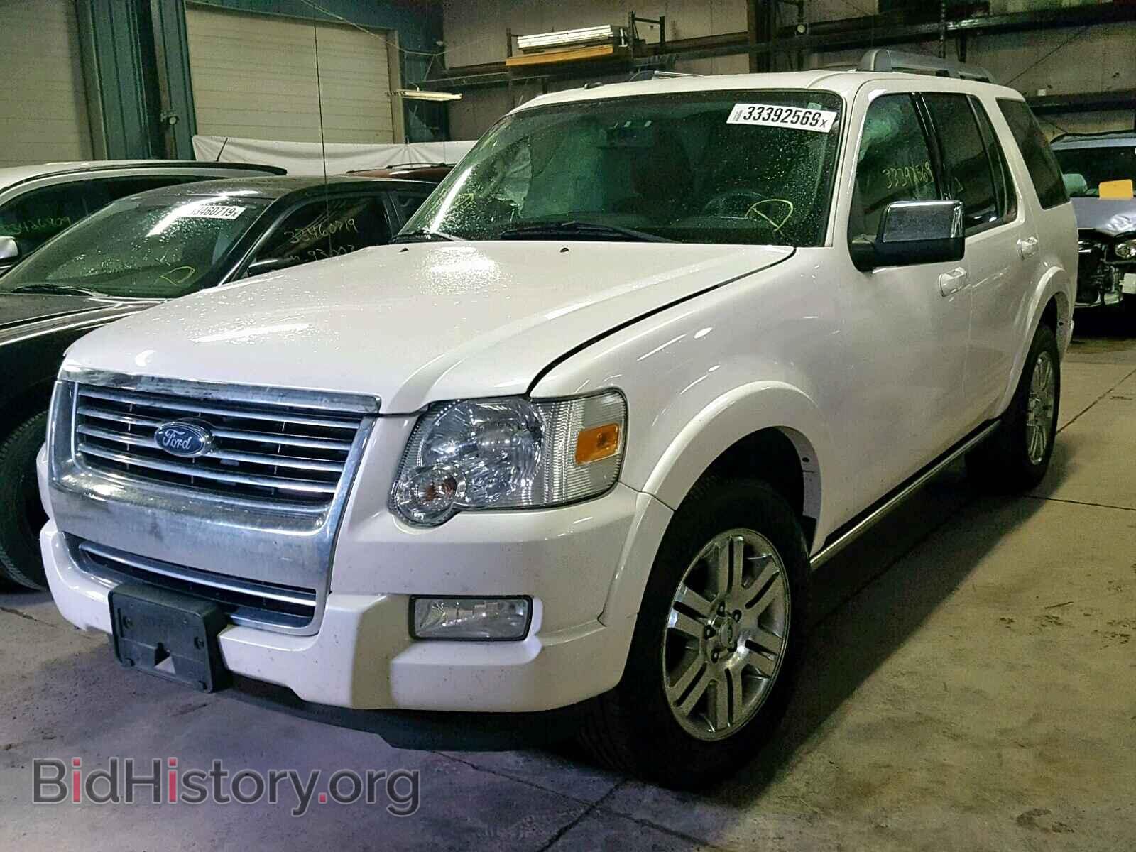 2010 FORD EXPLORER L - VIN: 1FMEU7FE2AUA43931 - Фото 2