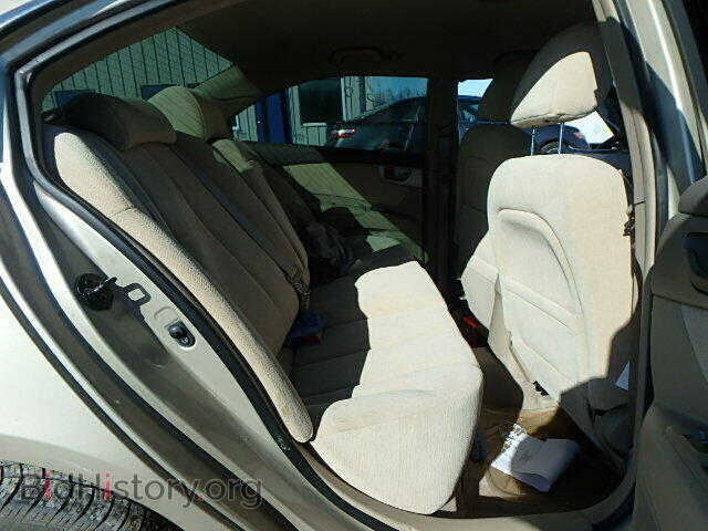 2006 KIA OPTIMA - VIN: KNAGE123665068034 - Фото 6