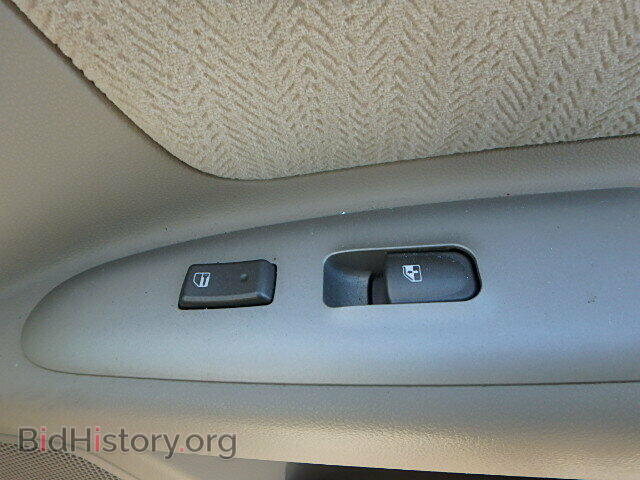 2006 KIA OPTIMA - VIN: KNAGE123665068034 - Фото 10