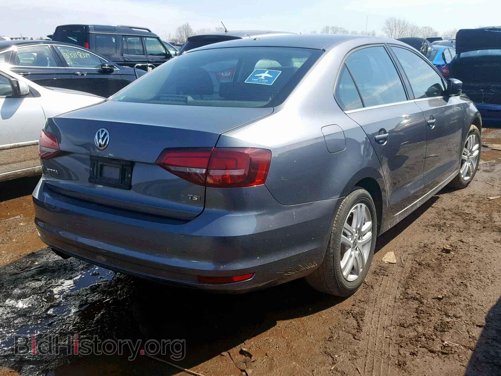 2017 VOLKSWAGEN JETTA - VIN: 3VW2B7AJ2HM313575 - Фото 4