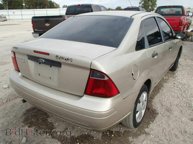 2007 FORD FOCUS - VIN: 1FAHP34N07W163637 - Photo 4