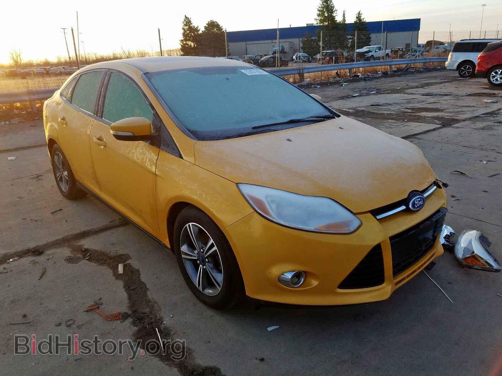 Photo 1FAHP3F25CL323736 - FORD FOCUS 2012