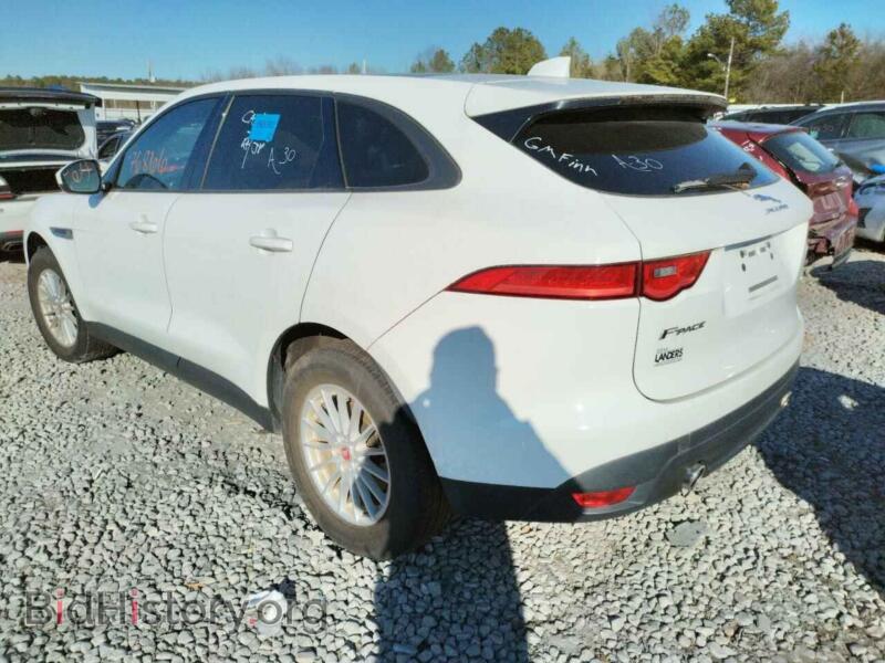 2017 Jaguar F-PACE (VIN SADCS2BV7HA053350) — фото 3 из 10