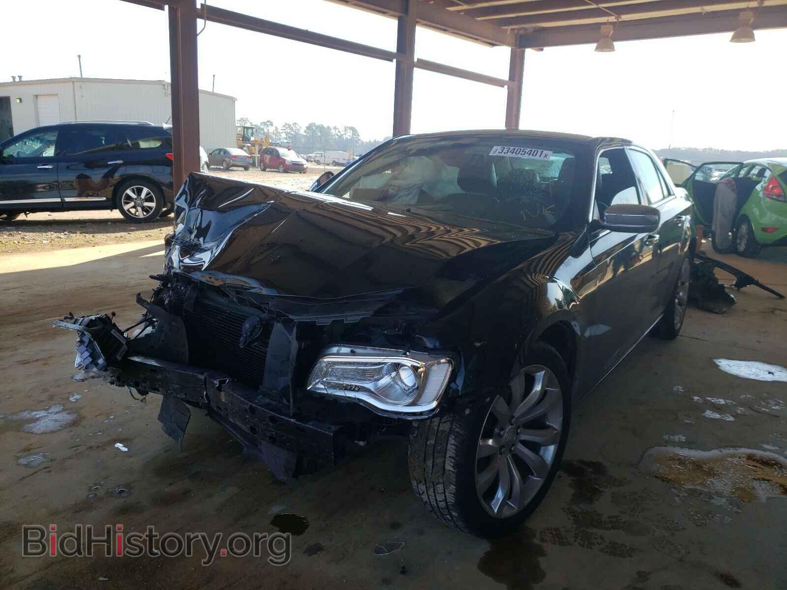 2018 CHRYSLER 300 - VIN: 2C3CCAEG4JH137086 - Фото 2