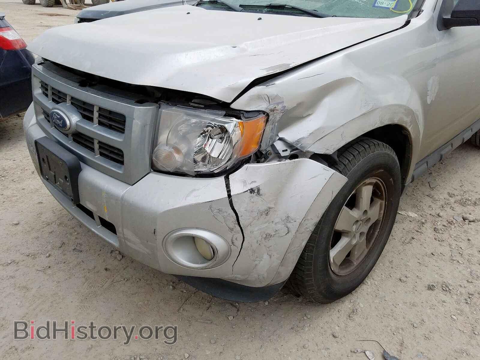 2011 FORD ESCAPE - VIN: 1FMCU0D77BKA38112 - Фото 9