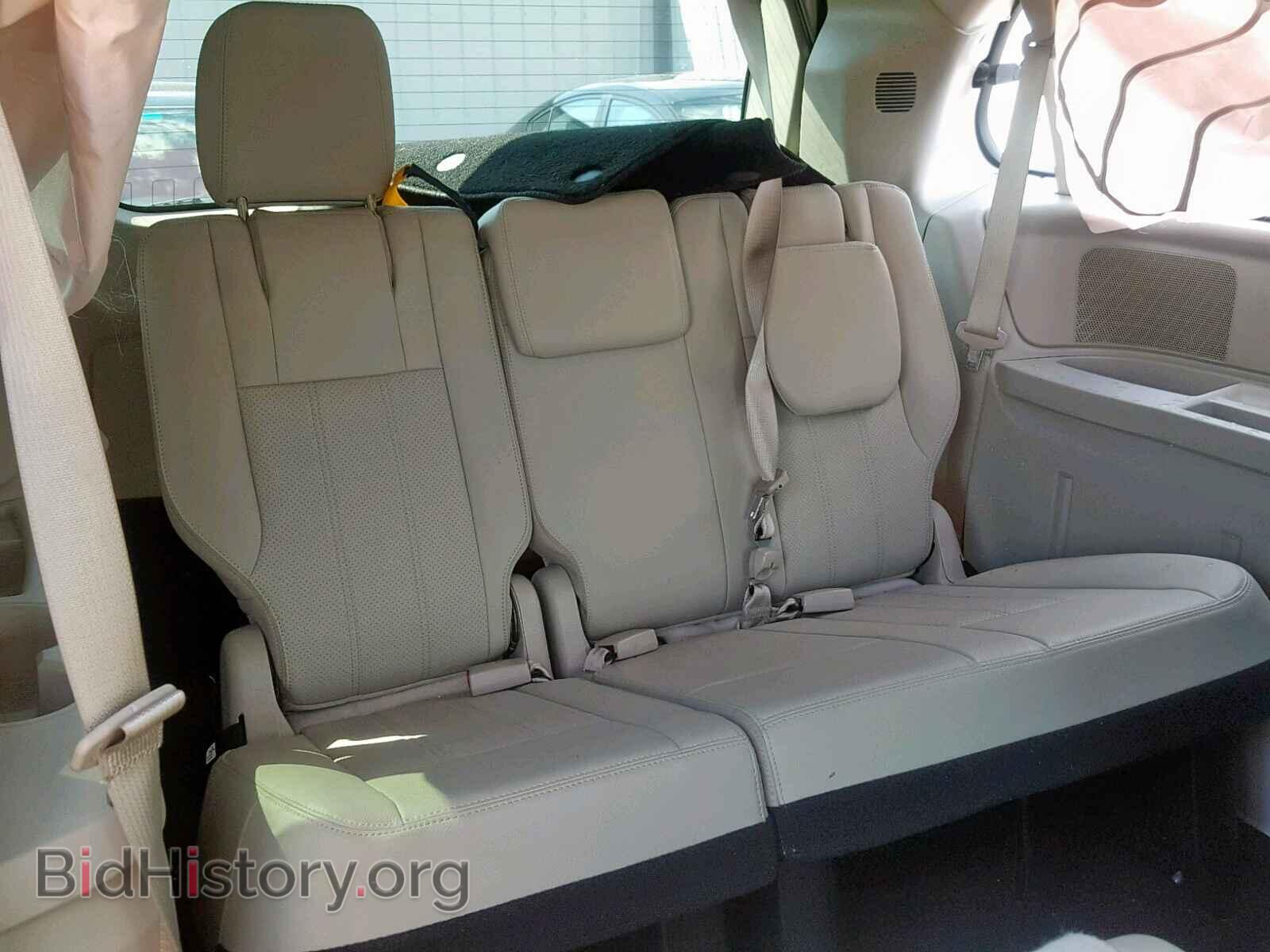 2016 CHRYSLER TOWN & COU - VIN: 2C4RC1CG1GR283716 - Фото 9