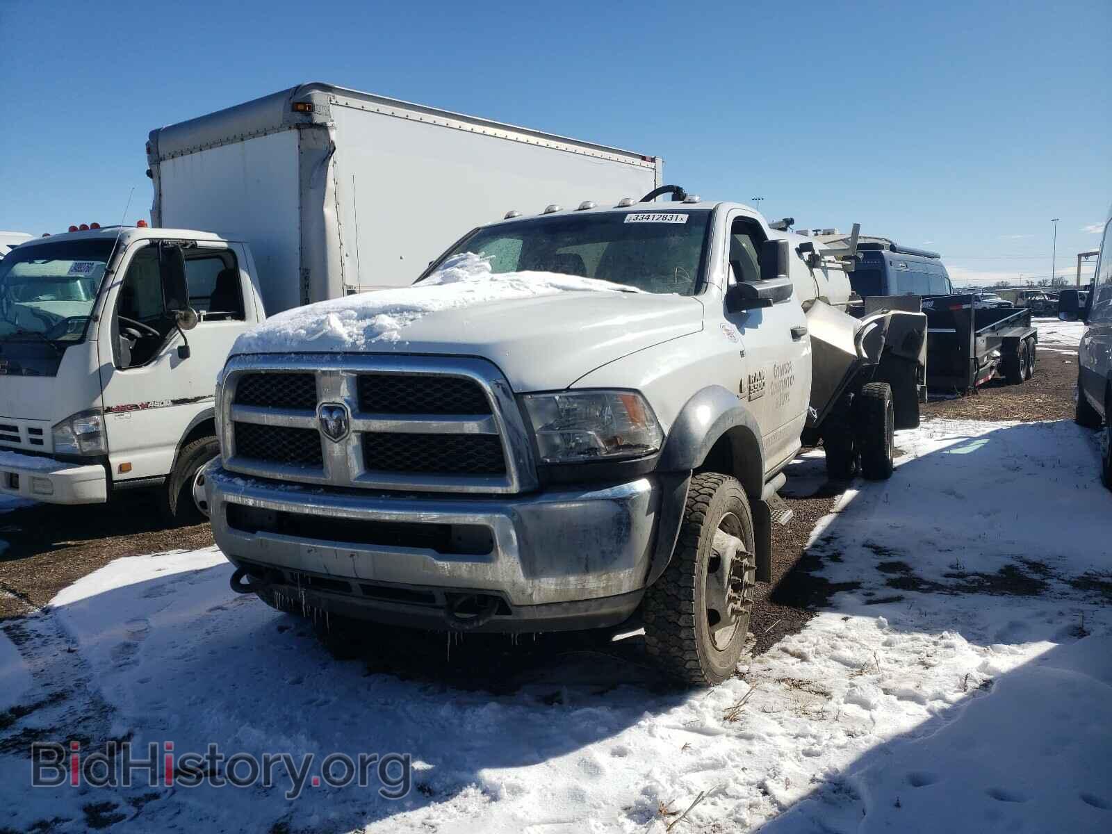 2017 RAM 5500 - VIN: 3C7WRNBLXHG579948 - Фото 2