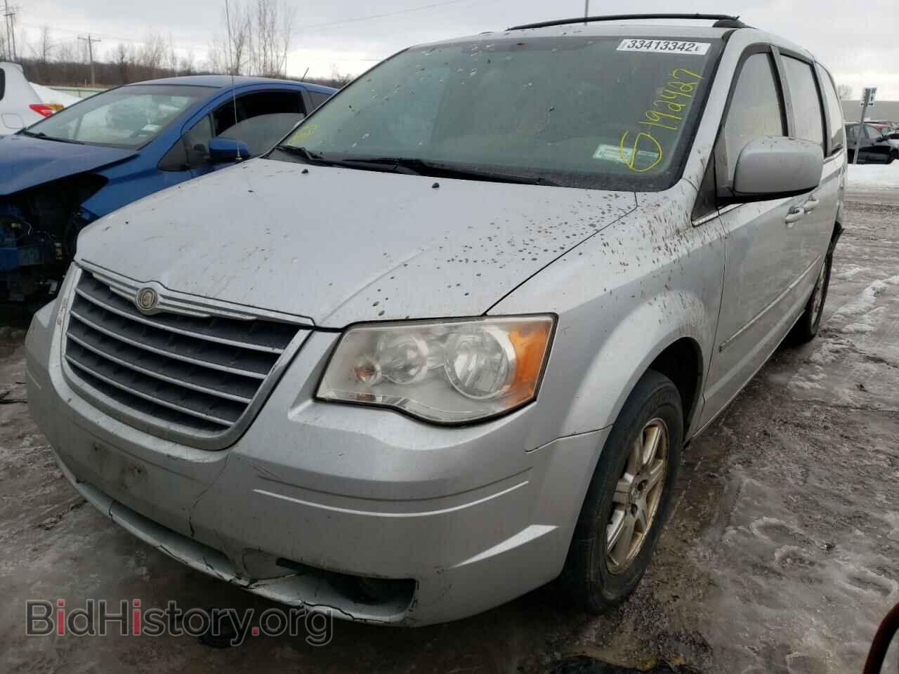 2009 CHRYSLER MINIVAN - VIN: 2A8HR54X49R626188 - Фото 2