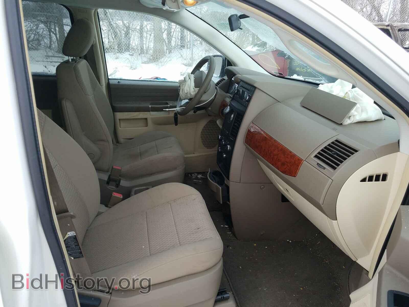 2008 CHRYSLER MINIVAN - VIN: 2A8HR44H58R815000 - Фото 5