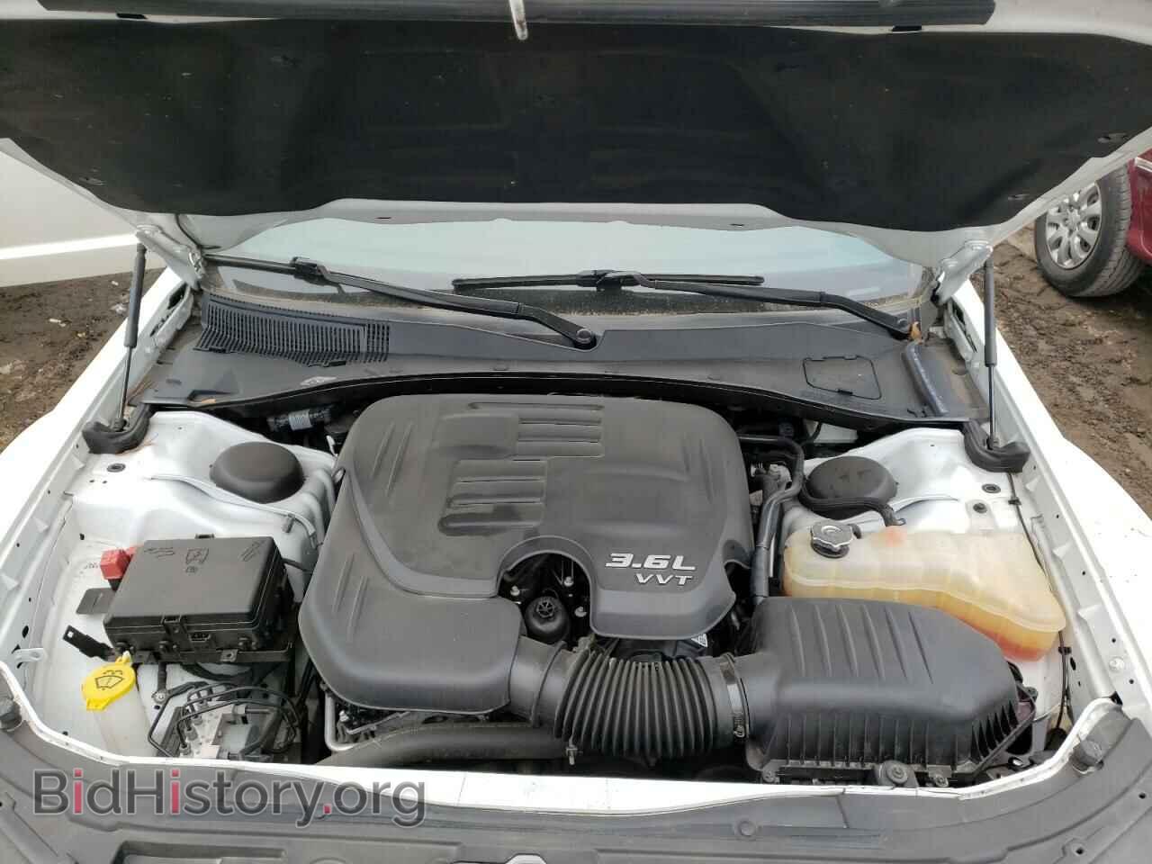 2019 CHRYSLER 300 - VIN: 2C3CCABG3KH516361 - Фото 7