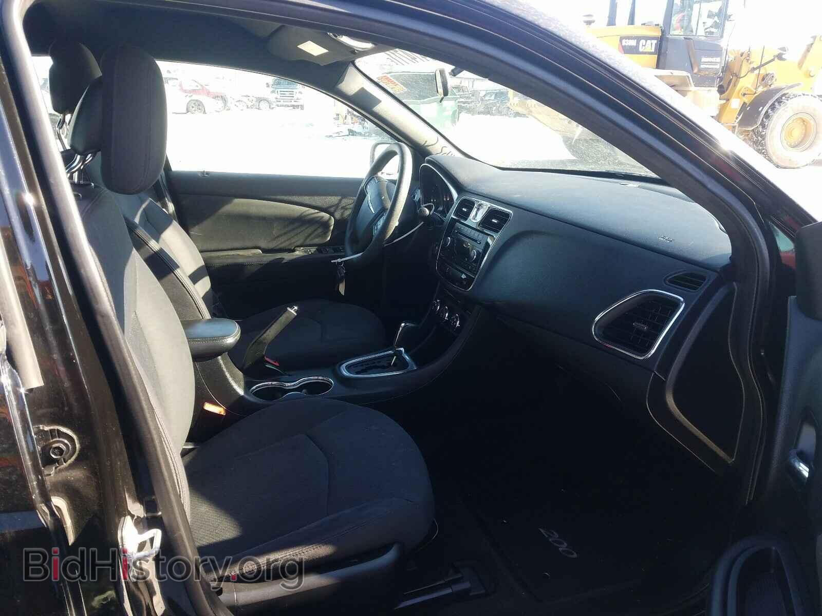 2012 CHRYSLER 200 - VIN: 1C3CCBAB2CN241067 - Фото 5