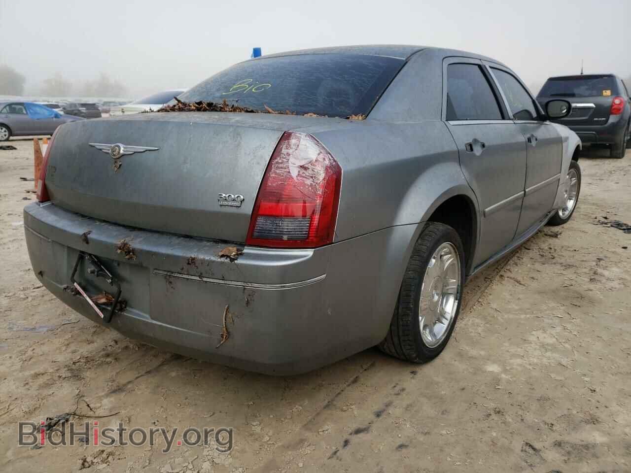 2007 CHRYSLER 300 - VIN: 2C3KA53G97H696430 - Фото 4