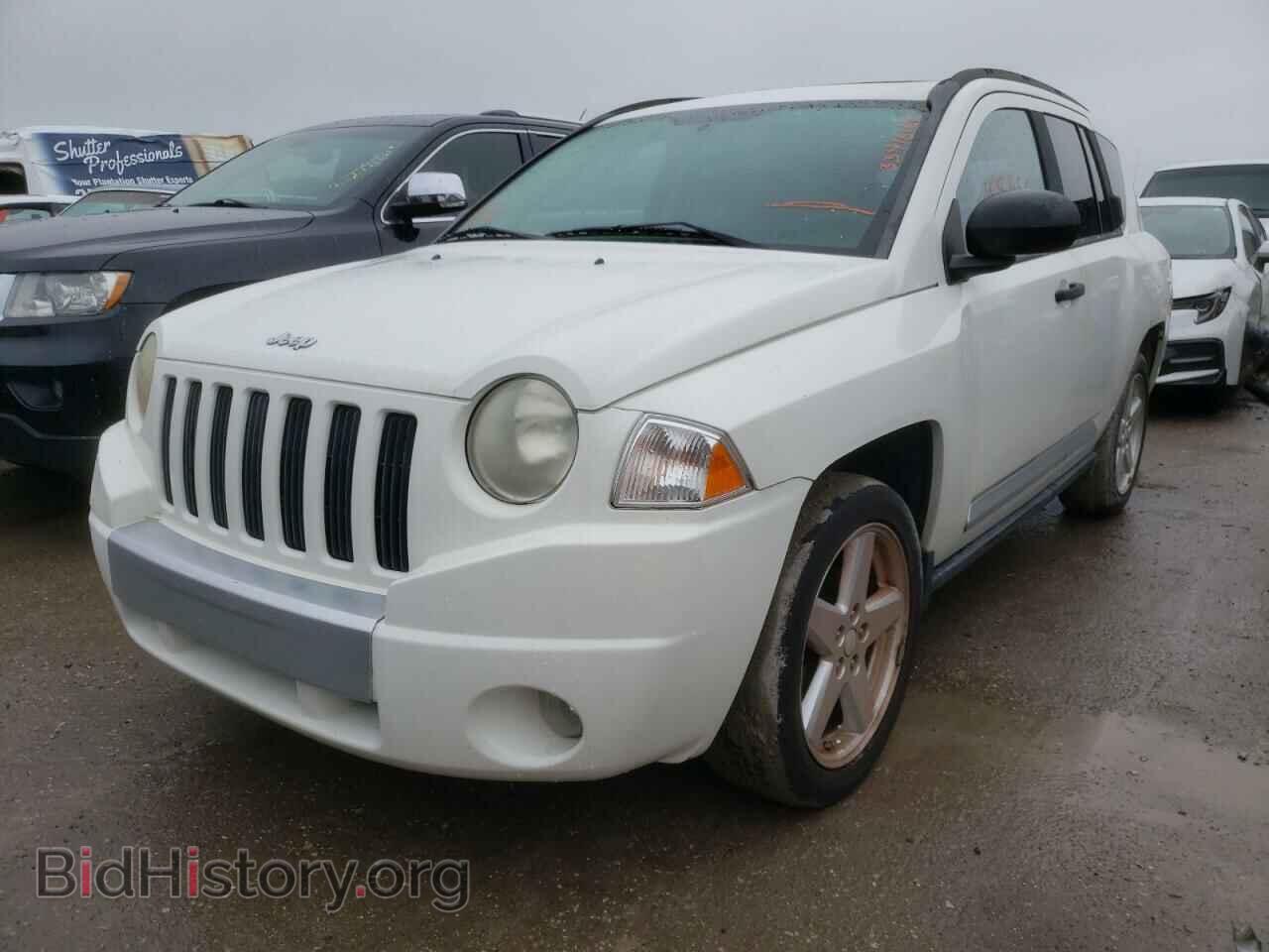 2008 JEEP COMPASS - VIN: 1J8FT57W48D708175 - Фото 2