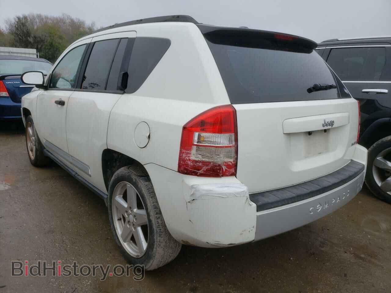2008 JEEP COMPASS - VIN: 1J8FT57W48D708175 - Фото 3
