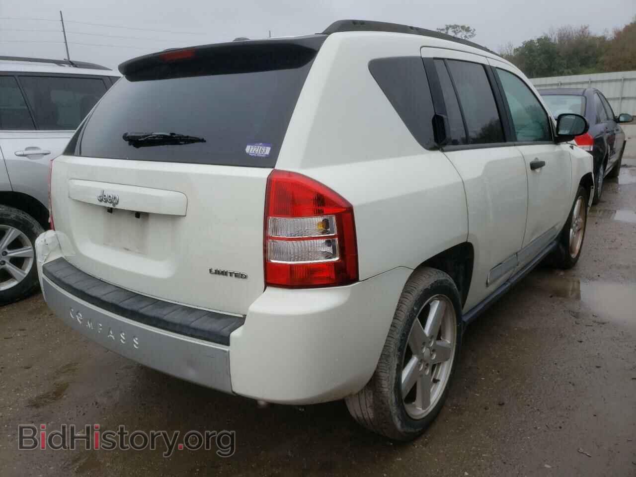 2008 JEEP COMPASS - VIN: 1J8FT57W48D708175 - Фото 4