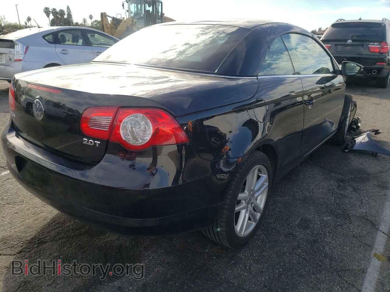 2011 VOLKSWAGEN EOS - VIN: WVWFA7AH6BV002121 - Фото 4