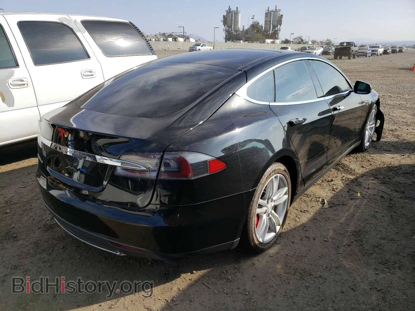 2013 TESLA MODEL S - VIN: 5YJSA1CG7DFP10220 - Фото 4