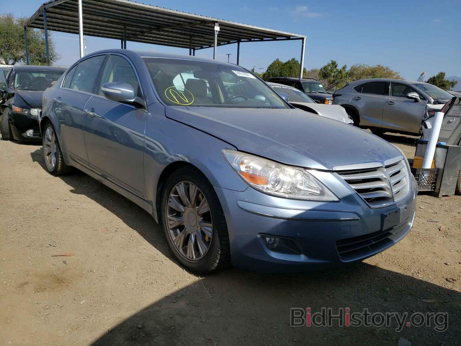 Photo KMHGC46E39U037836 - HYUNDAI GENESIS 2009