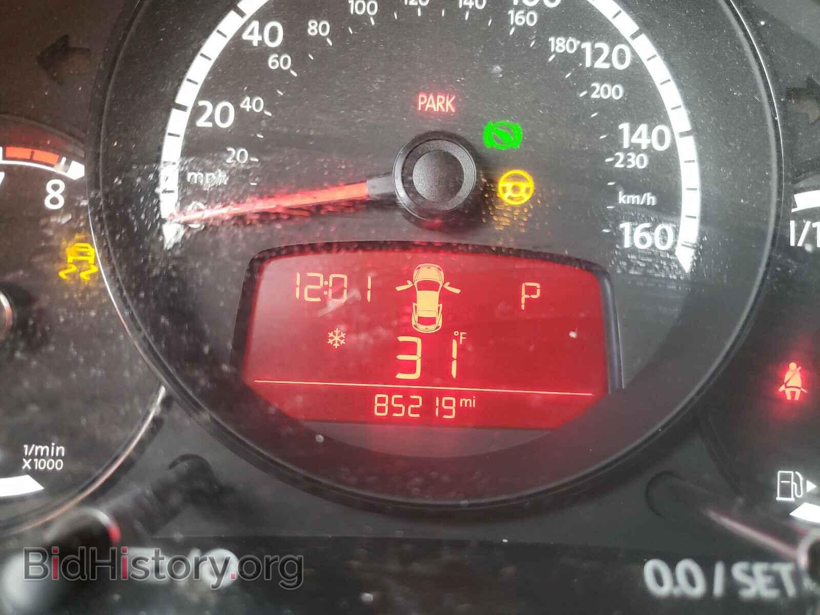 2014 VOLKSWAGEN BEETLE - VIN: 3VWF17AT0EM637691 - Фото 8