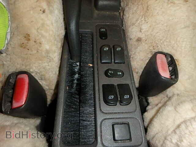 2000 SAAB 9 3 - VIN: YS3DD55H3Y2022780 - Photo 10