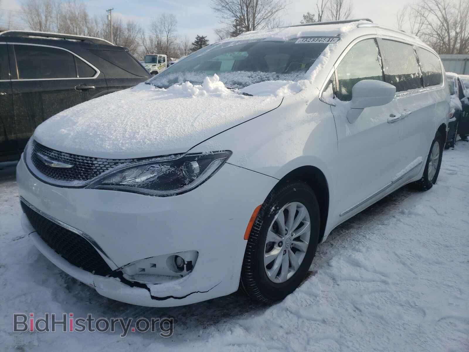 2019 CHRYSLER PACIFICA - VIN: 2C4RC1BG0KR625134 - Фото 2