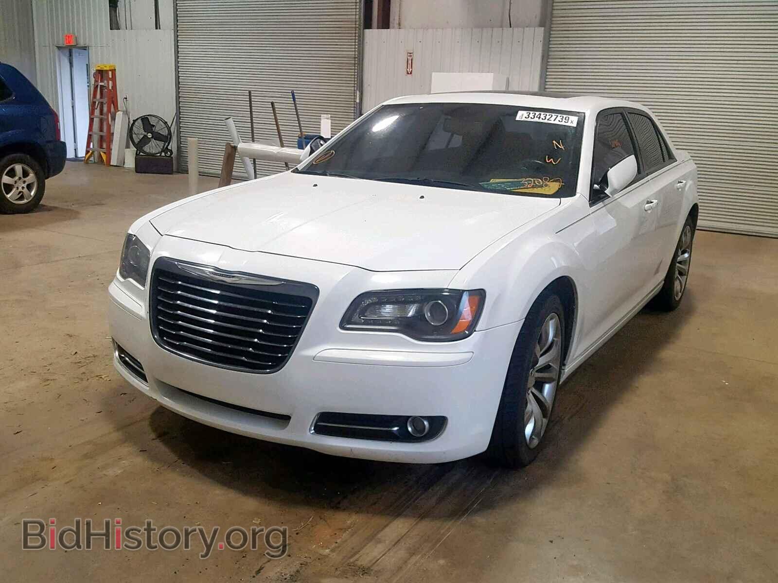 2014 CHRYSLER 300 - VIN: 2C3CCABG0EH320852 - Фото 2