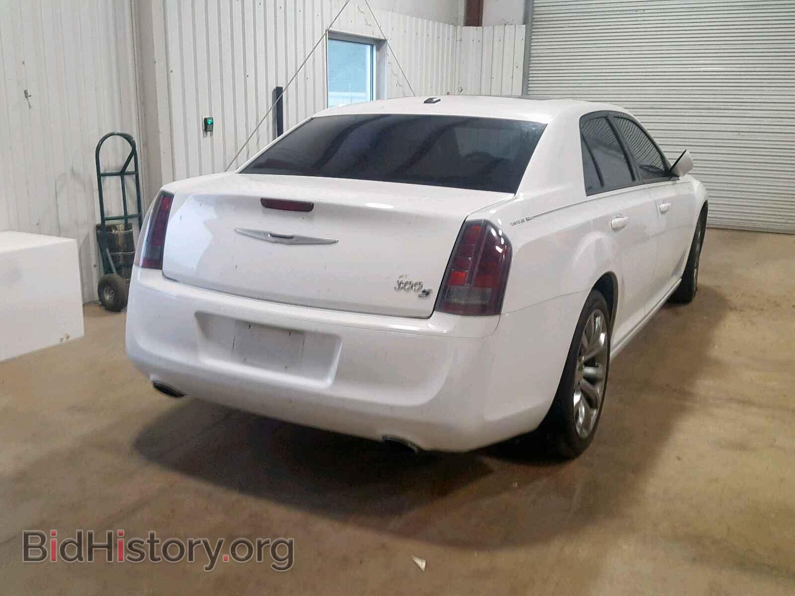 2014 CHRYSLER 300 - VIN: 2C3CCABG0EH320852 - Фото 4