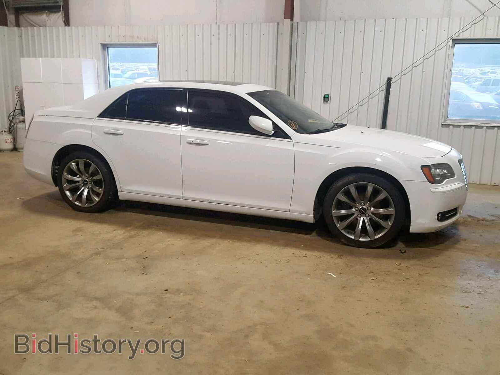 2014 CHRYSLER 300 - VIN: 2C3CCABG0EH320852 - Фото 9