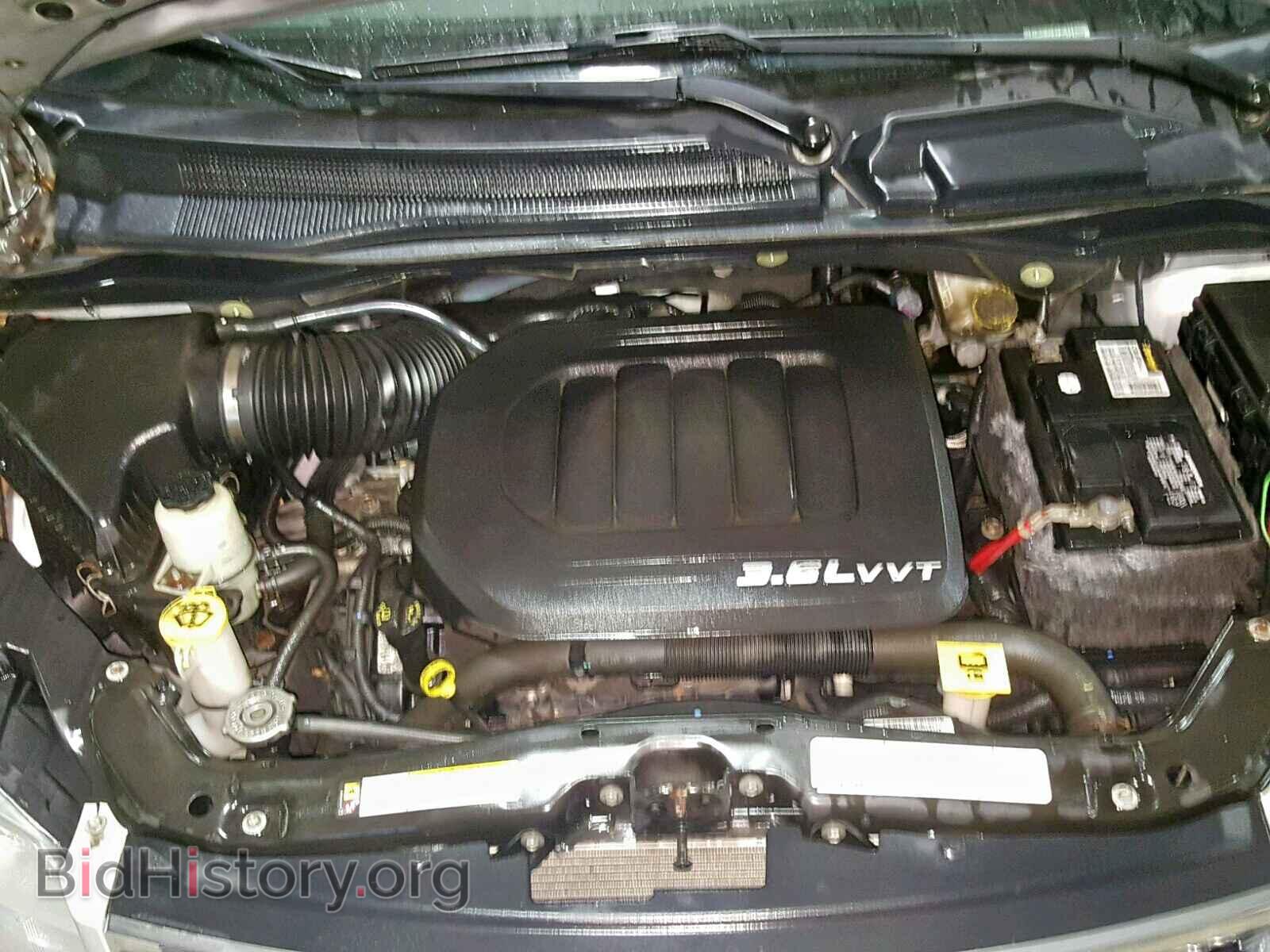 2011 CHRYSLER TOWN & COU - VIN: 2A4RR8DG5BR747552 - Photo 7