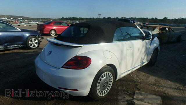 2014 VOLKSWAGEN BEETLE - VIN: 3VW5P7AT8EM802364 - Фото 4