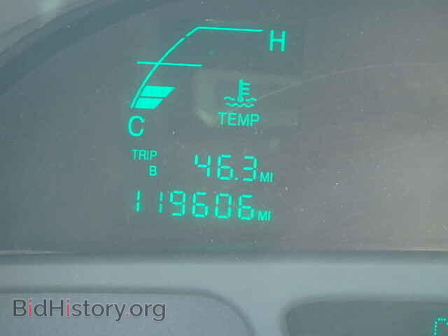 2005 CADILLAC DEVILLE - VIN: 1G6KD54Y45U230900 - Photo 8