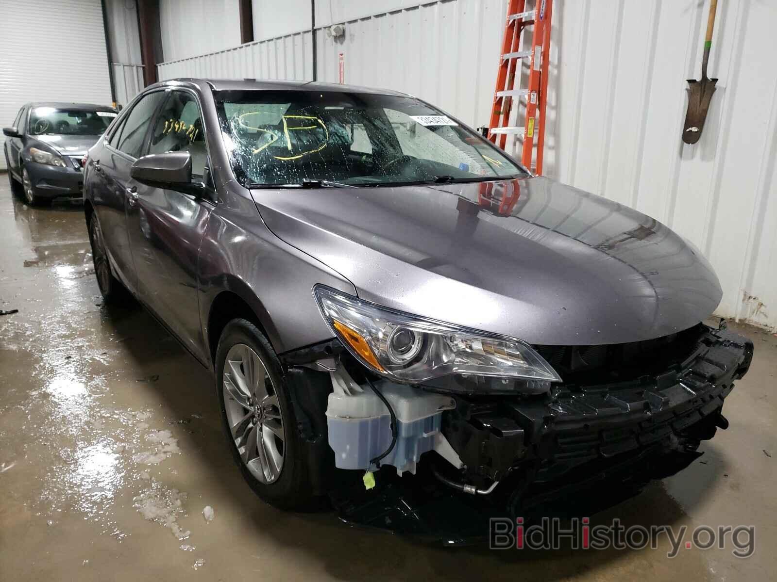 Photo 4T1BF1FK9HU700556 - TOYOTA CAMRY 2017