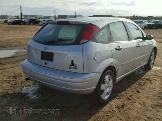 2005 FORD FOCUS - VIN: 3FAFP37N35R103421 - Фото 4