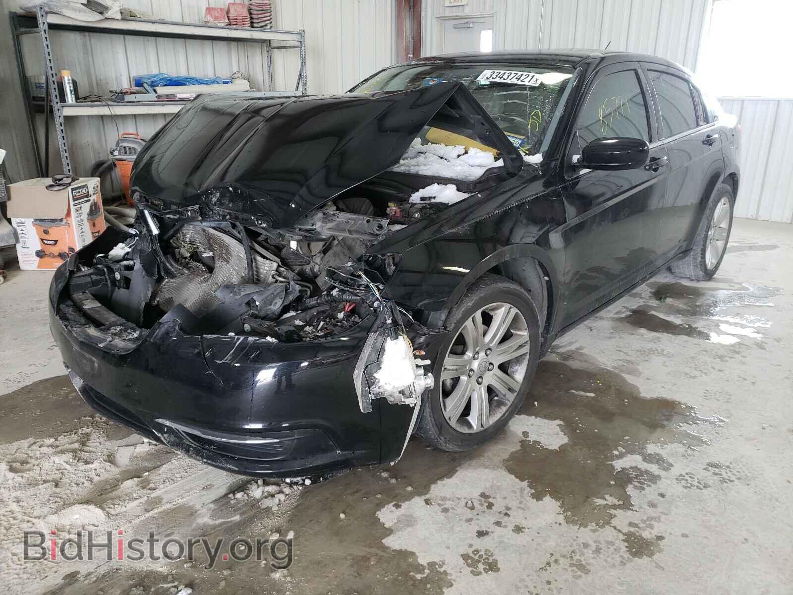 2013 CHRYSLER 200 - VIN: 1C3CCBBB0DN503717 - Фото 2