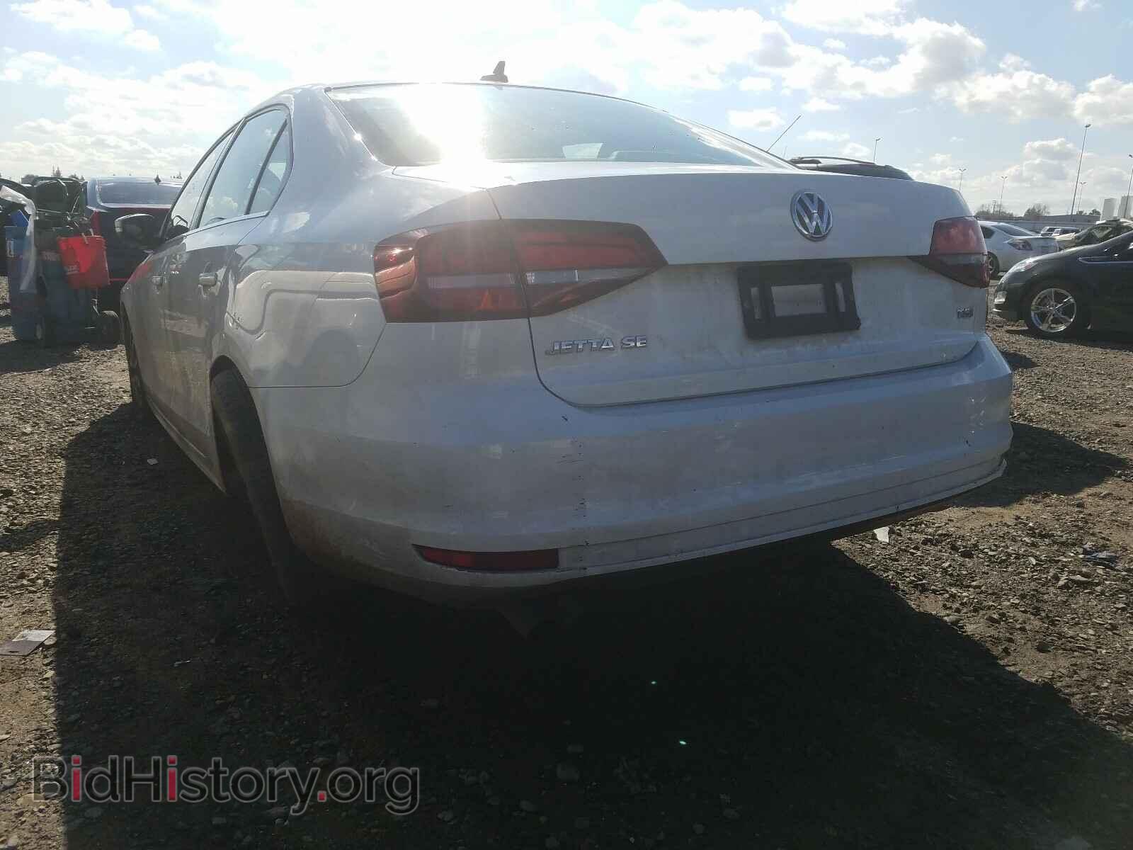 2017 VOLKSWAGEN JETTA - VIN: 3VWDB7AJ4HM233591 - Фото 3