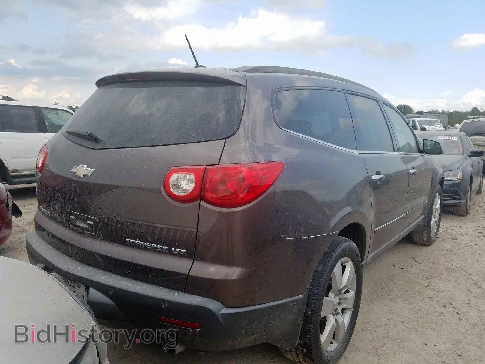 2009 CHEVROLET TRAVERSE - VIN: 1GNER33D09S163011 - Фото 4